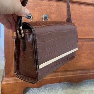 Brown crossbody  purse - Never used